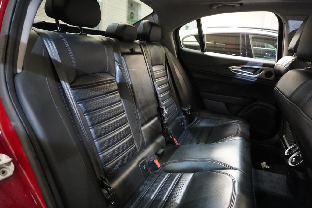 Used Alfa Romeo Giulia 2018 for sale - 78056438: Photo 8