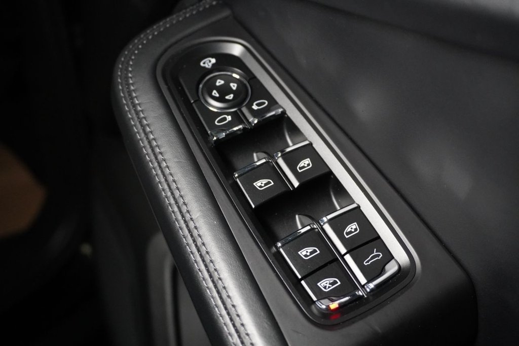 Used Porsche Macan 2017 for sale - 77027004: Photo 12