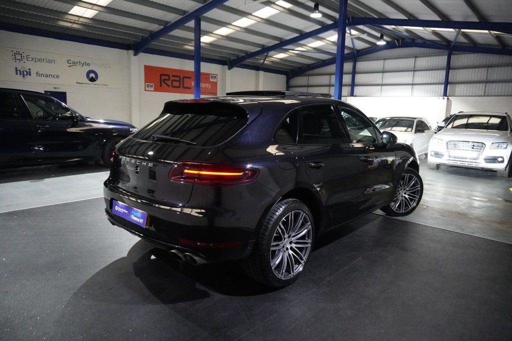 Used Porsche Macan 2017 for sale - 77027004: Photo 21