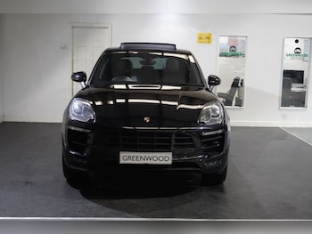 Used Porsche Macan 2017 for sale - 77027004: Photo