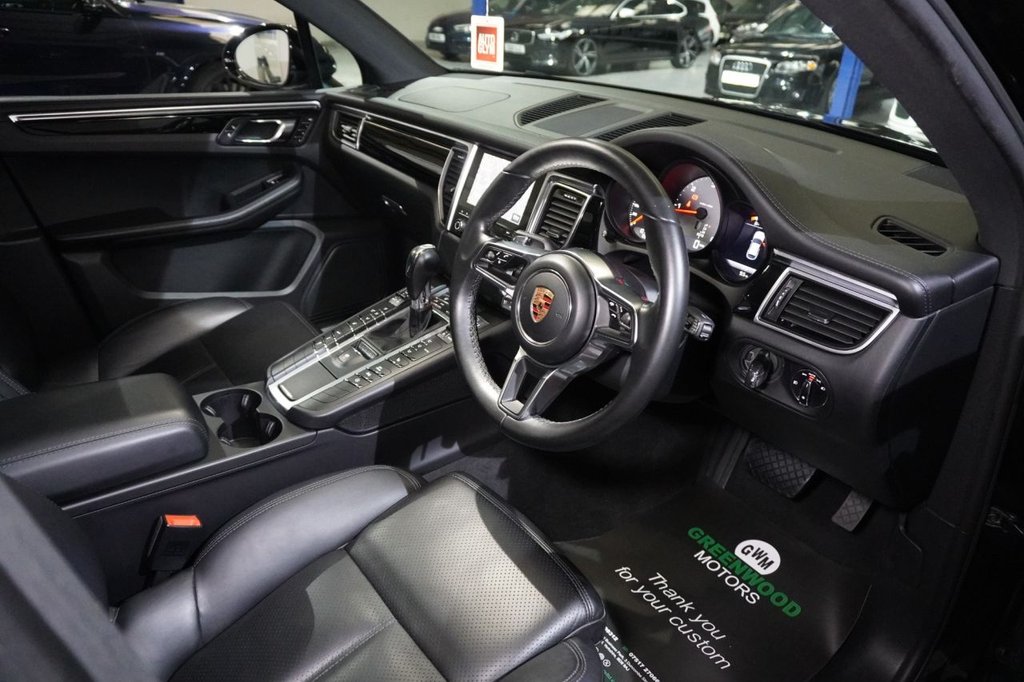 Used Porsche Macan 2017 for sale - 77027004: Photo 4