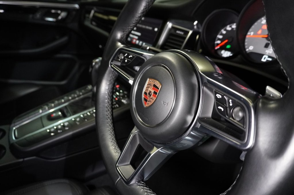 Used Porsche Macan 2017 for sale - 77027004: Photo 6