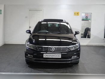Used Volkswagen Passat 2017 for sale - 76447074: Photo