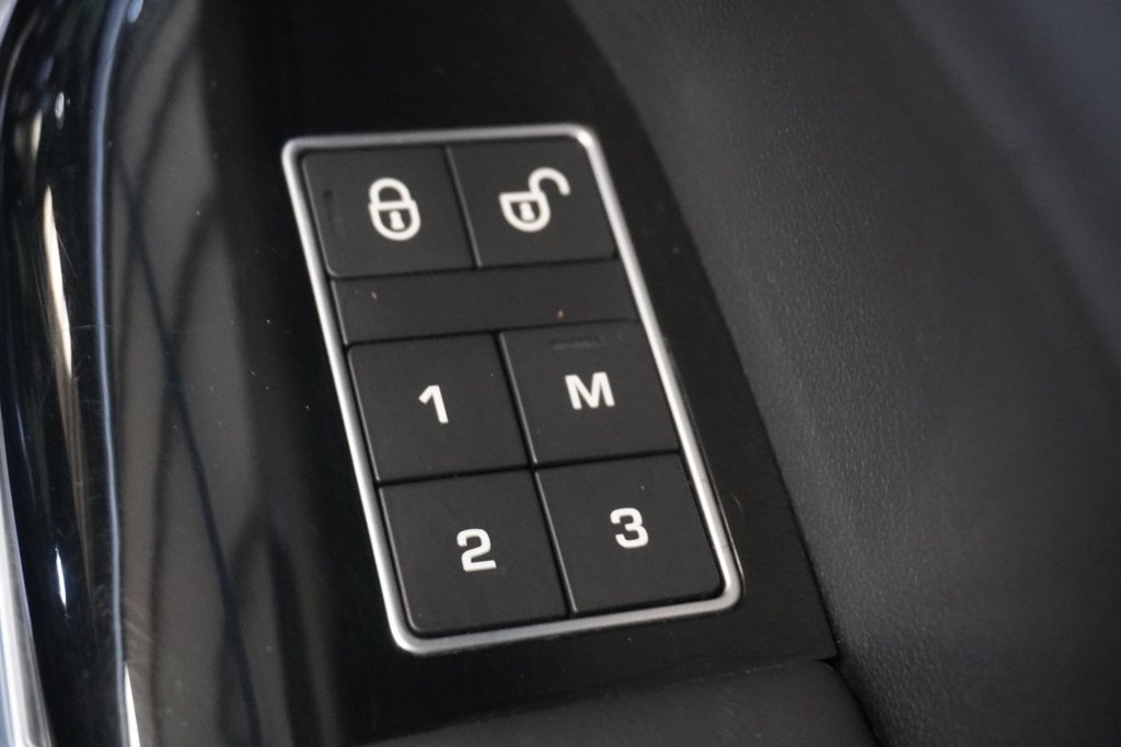 Used Land Rover Range Rover Sport 2016 for sale - 76445807: Photo 10