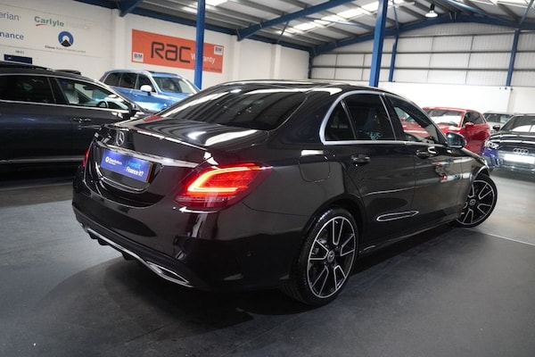 Used Mercedes-Benz C-Class 2019 for sale - 75680875: Photo 4