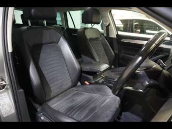 Used Volkswagen Passat 2017 for sale - 74876998: Photo