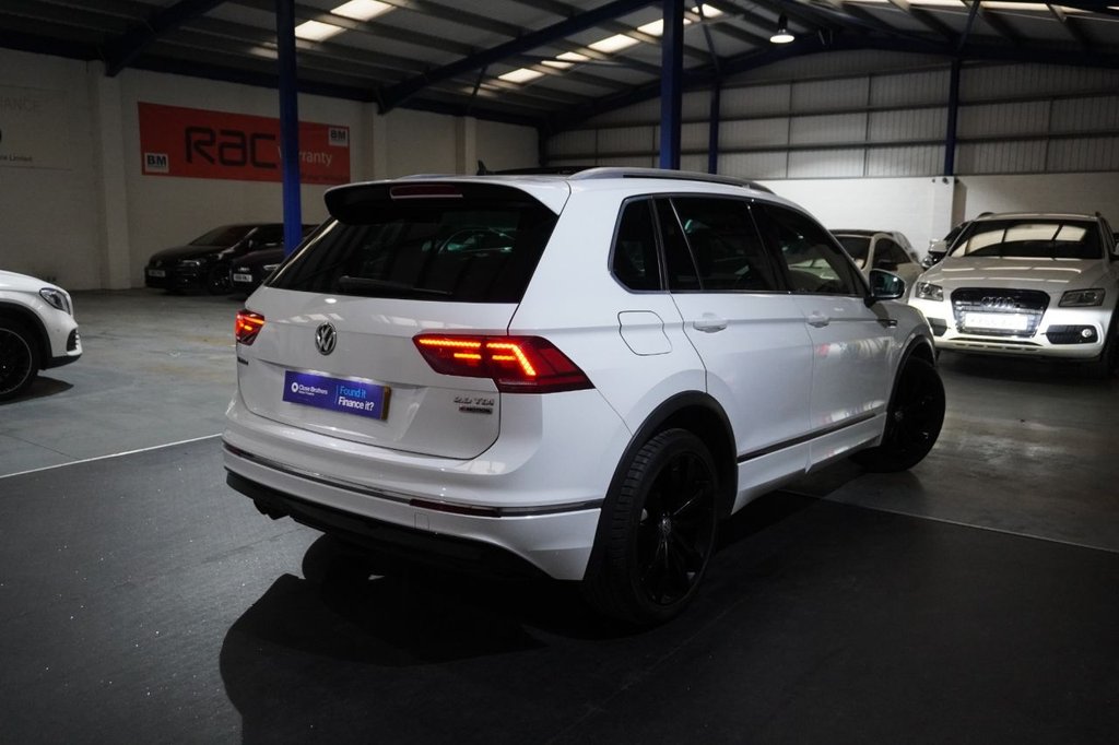 Used Volkswagen Tiguan 2017 for sale - 77065049: Photo 4