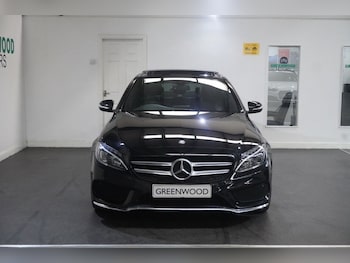 Used Mercedes-Benz C-Class 2015 for sale - 76185579: Photo 2