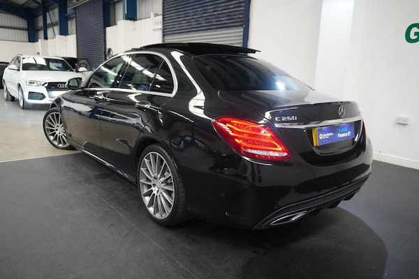 Used Mercedes-Benz C-Class 2015 for sale - 76185579: Photo 6