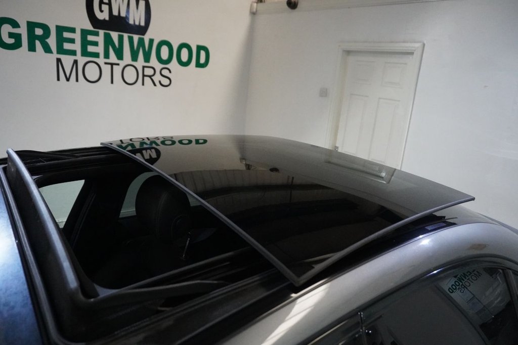 Used Mercedes-Benz C Class 2017 for sale - 76724866: Photo 4