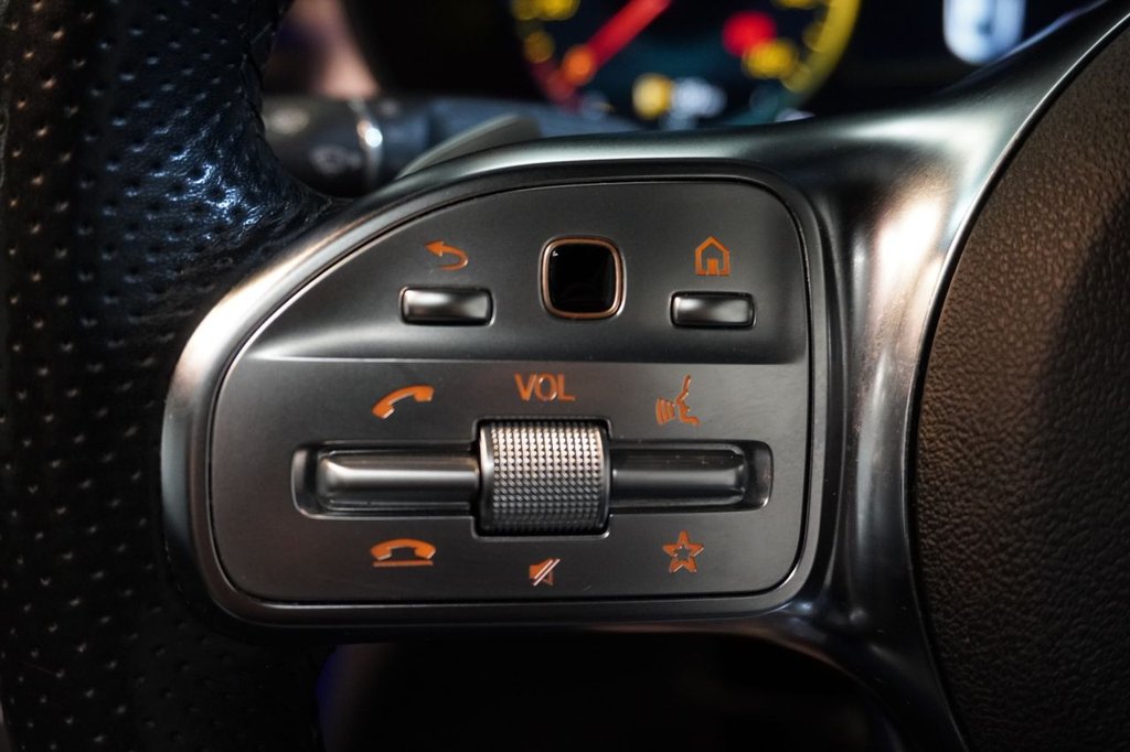 Used Mercedes-Benz C Class 2018 for sale - 78111083: Photo 19