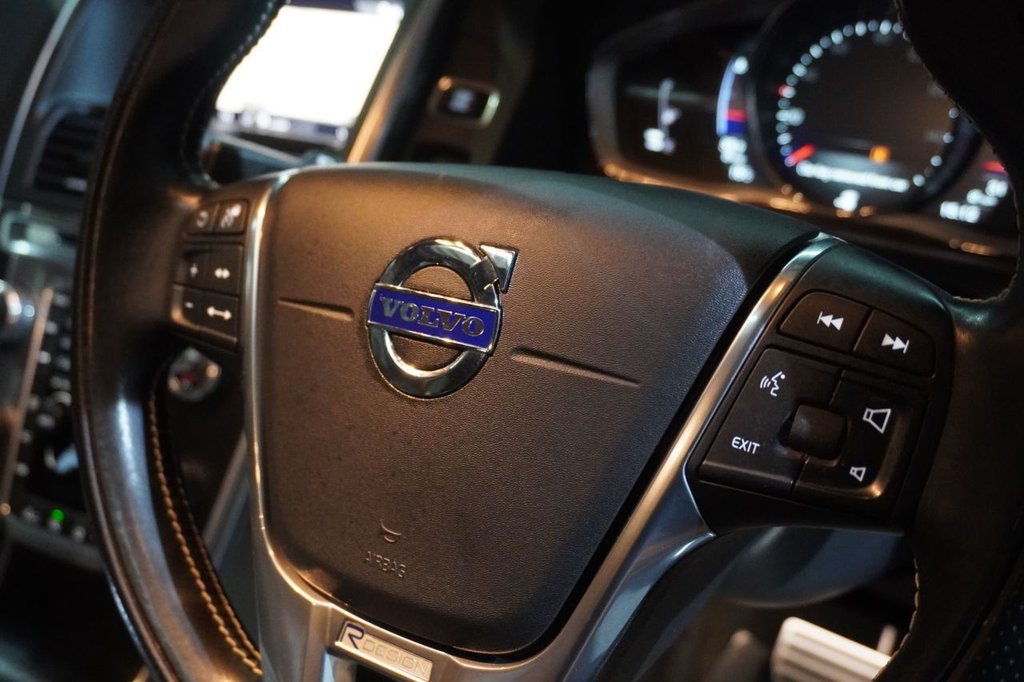 Used Volvo XC60 2017 for sale - 76520568: Photo 10