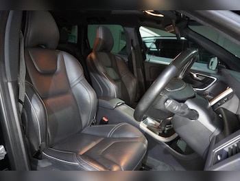 Used Volvo XC60 2017 for sale - 76520568: Photo