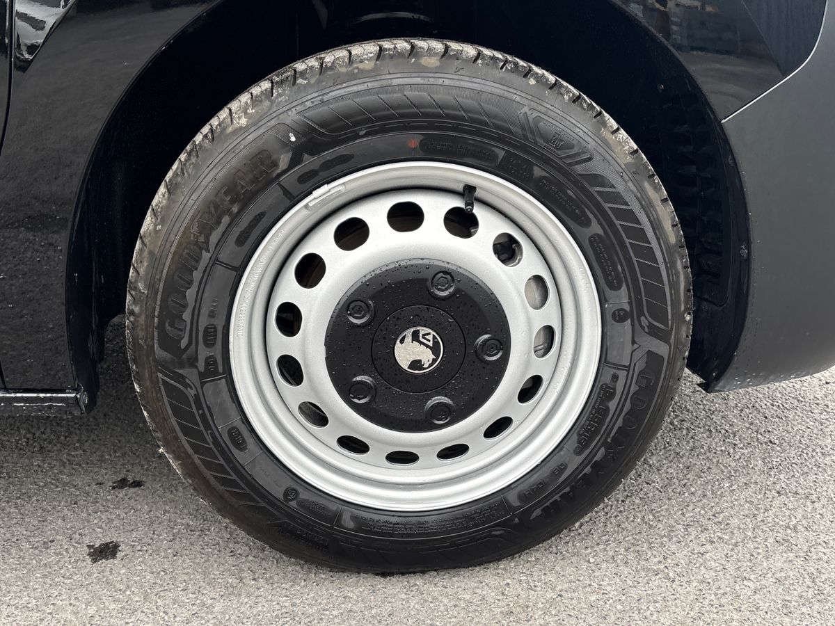 Used Vauxhall Vivaro 2025 for sale - 76871731: Photo 9