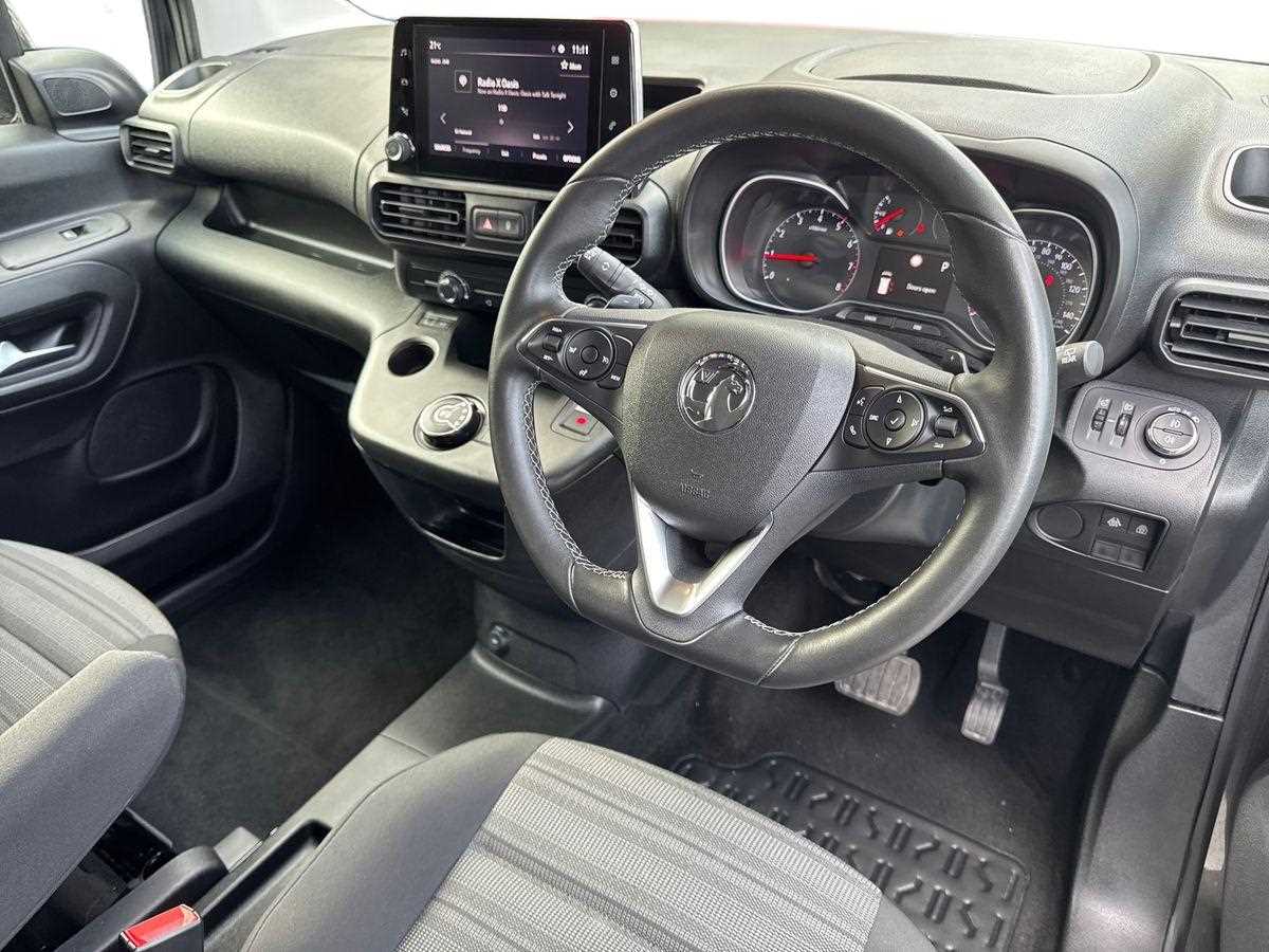 Used Vauxhall Combo Life 2022 for sale - 76868992: Photo 10