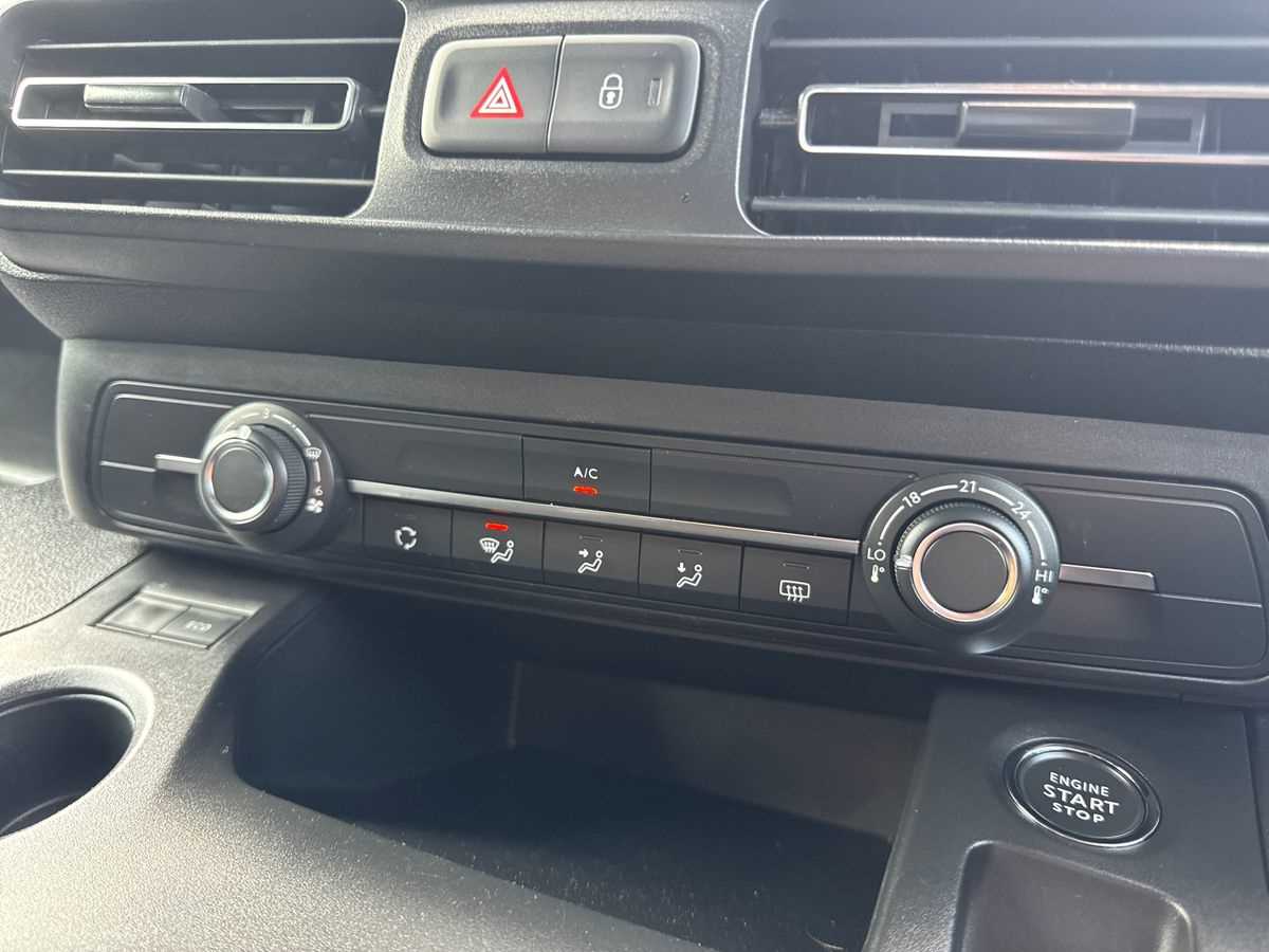 Used Vauxhall Combo Life 2022 for sale - 76868992: Photo 15