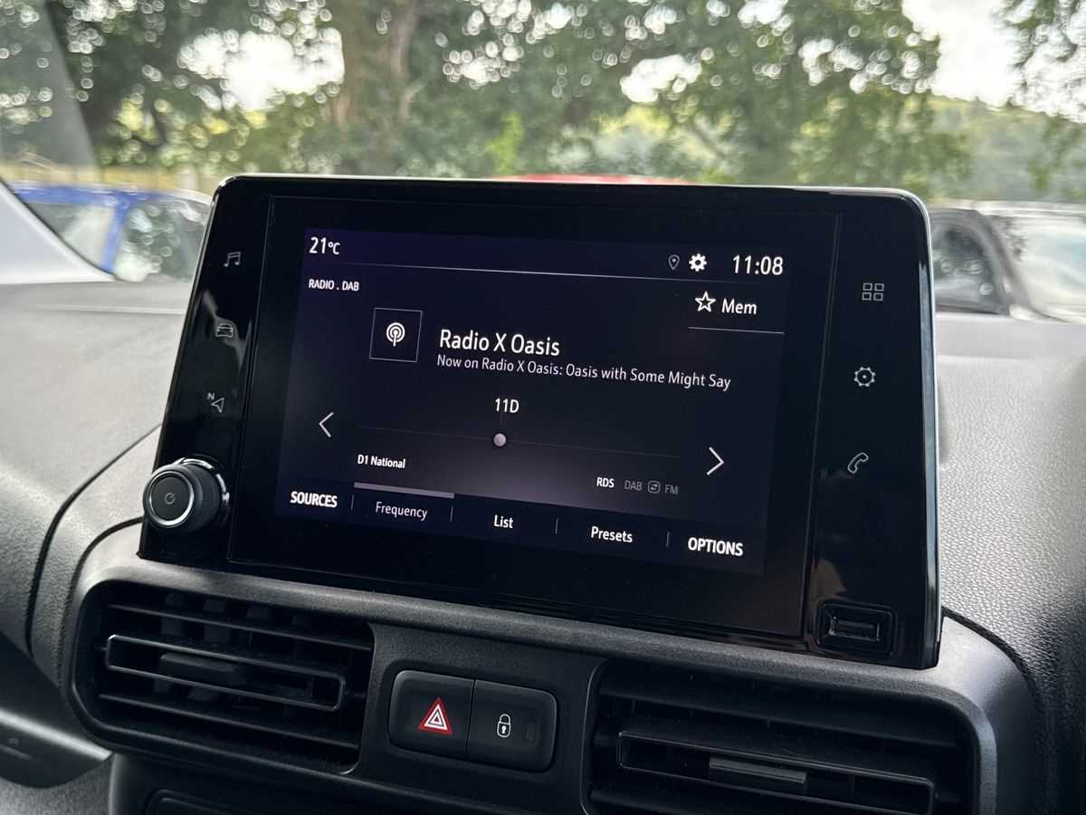 Used Vauxhall Combo Life 2022 for sale - 76868992: Photo 17