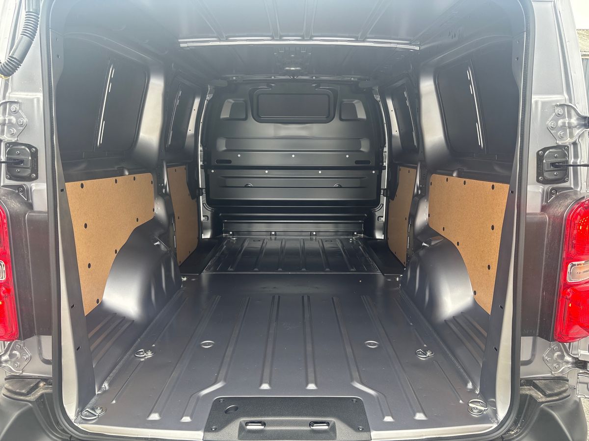 Used Vauxhall Vivaro 2025 for sale - 76871735: Photo 24