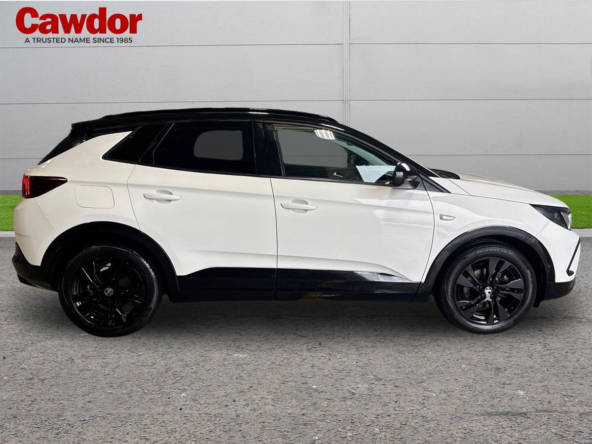 Used Vauxhall Grandland 2022 for sale - 76873308: Photo 2