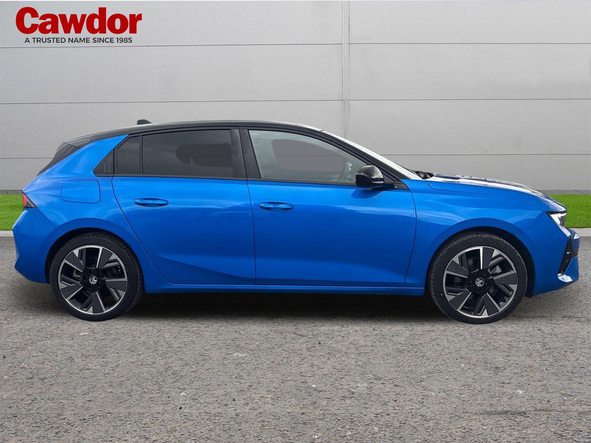 Used Vauxhall Astra 2024 for sale - 76868811: Photo 2