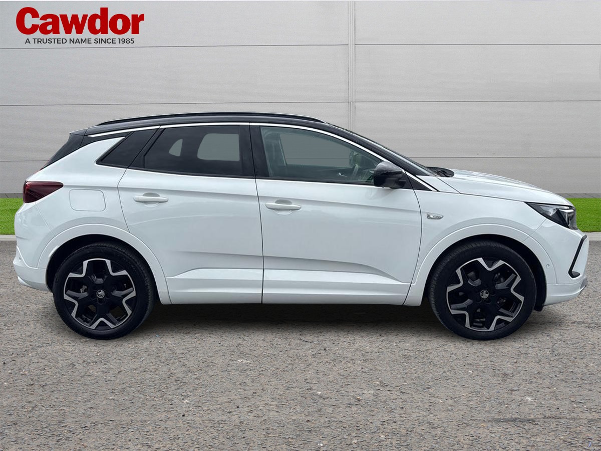 Used Vauxhall Grandland 2022 for sale - 76868524: Photo 2