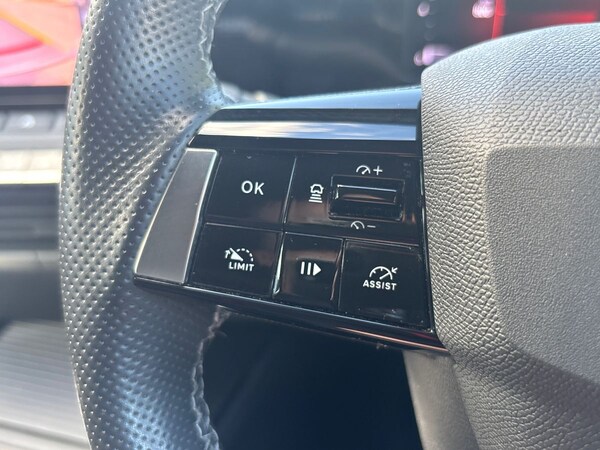 Used Vauxhall Astra 2022 for sale - 76124322: Photo 21