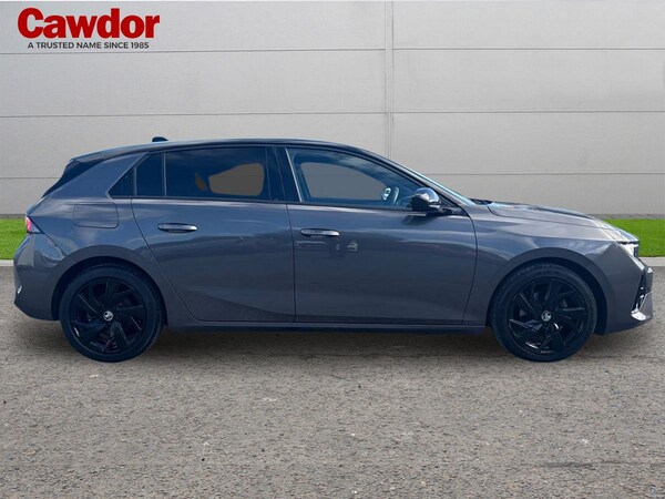Used Vauxhall Astra 2022 for sale - 76124322: Photo 2