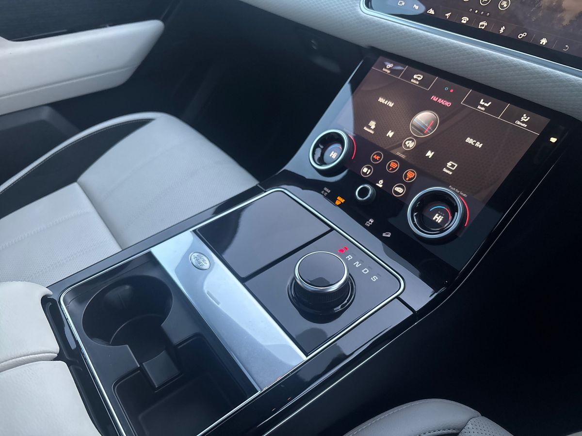 Used Land Rover Range Rover Velar 2018 for sale - 76874927: Photo 14