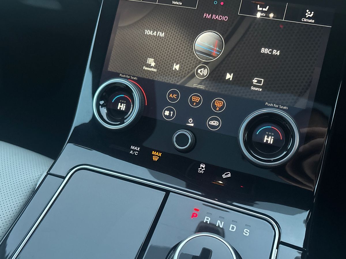 Used Land Rover Range Rover Velar 2018 for sale - 76874927: Photo 15