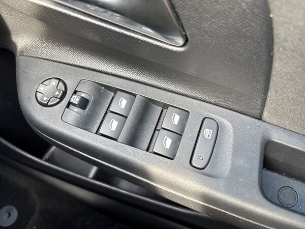 Used Vauxhall Corsa 2024 for sale - 75648665: Photo 16