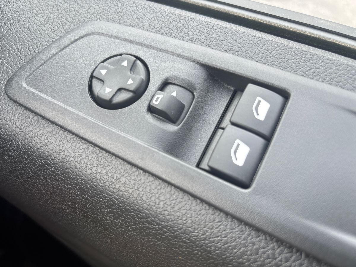 Used Vauxhall Vivaro 2025 for sale - 76217239: Photo 16