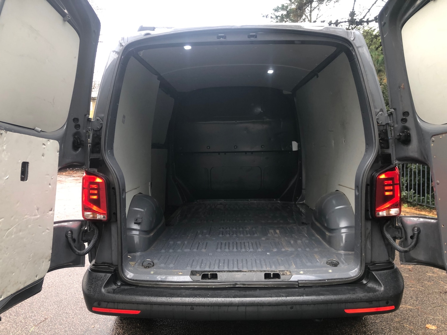 Used Volkswagen Transporter 2021 for sale - 77151758: Photo 9