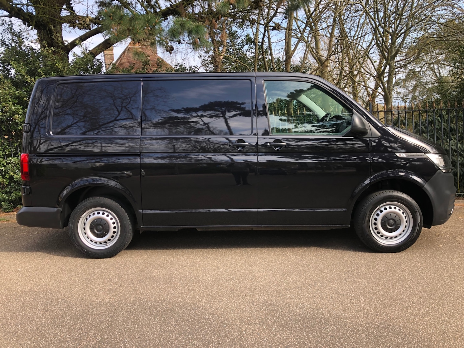 Used Volkswagen Transporter 2020 for sale - 78131320: Photo 2