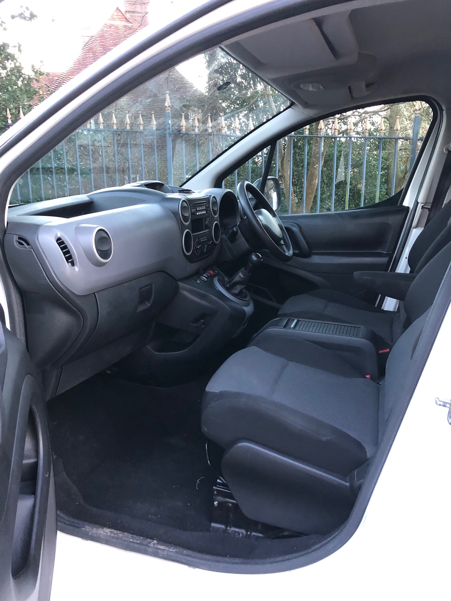 Used Peugeot Partner 2017 for sale - 77005650: Photo 11