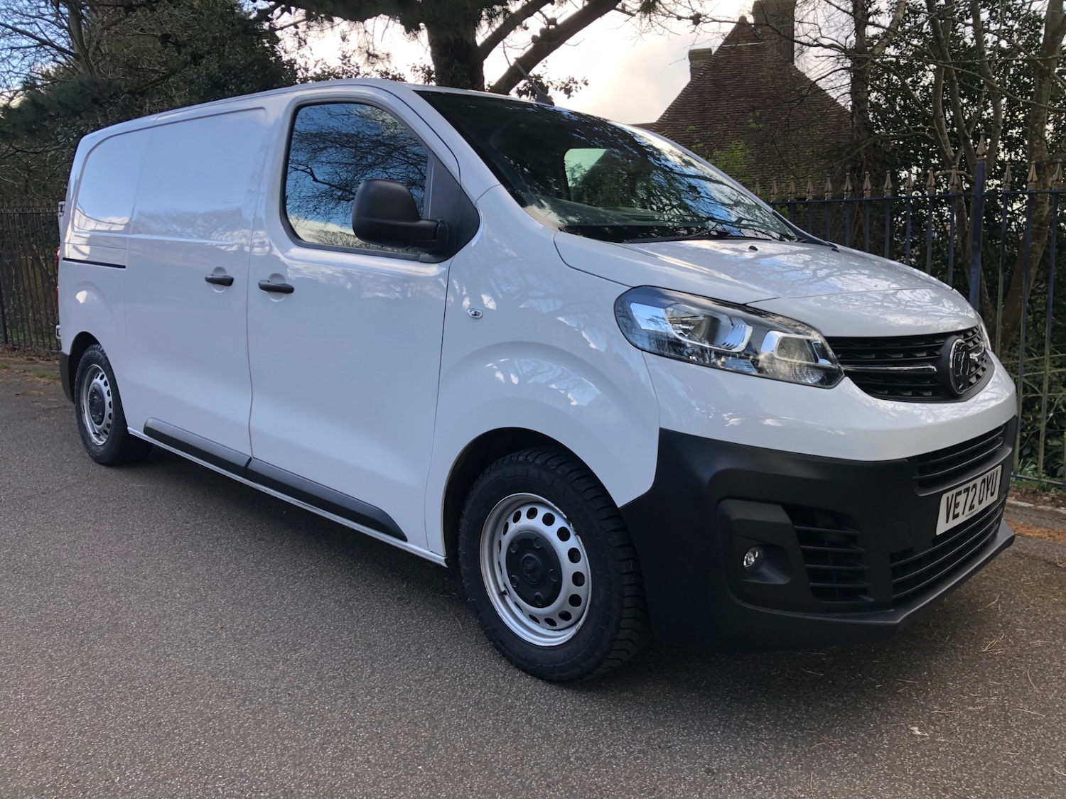 Used Vauxhall Vivaro 2023 for sale - 78082016: Photo 1