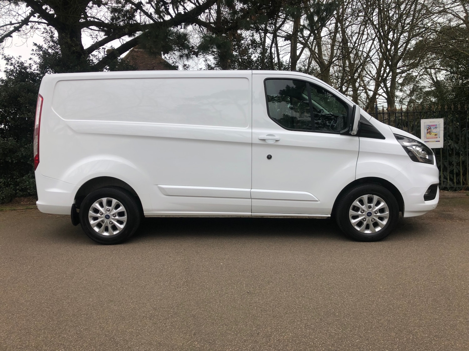 Used Ford Transit Custom 2021 for sale - 77687323: Photo 2