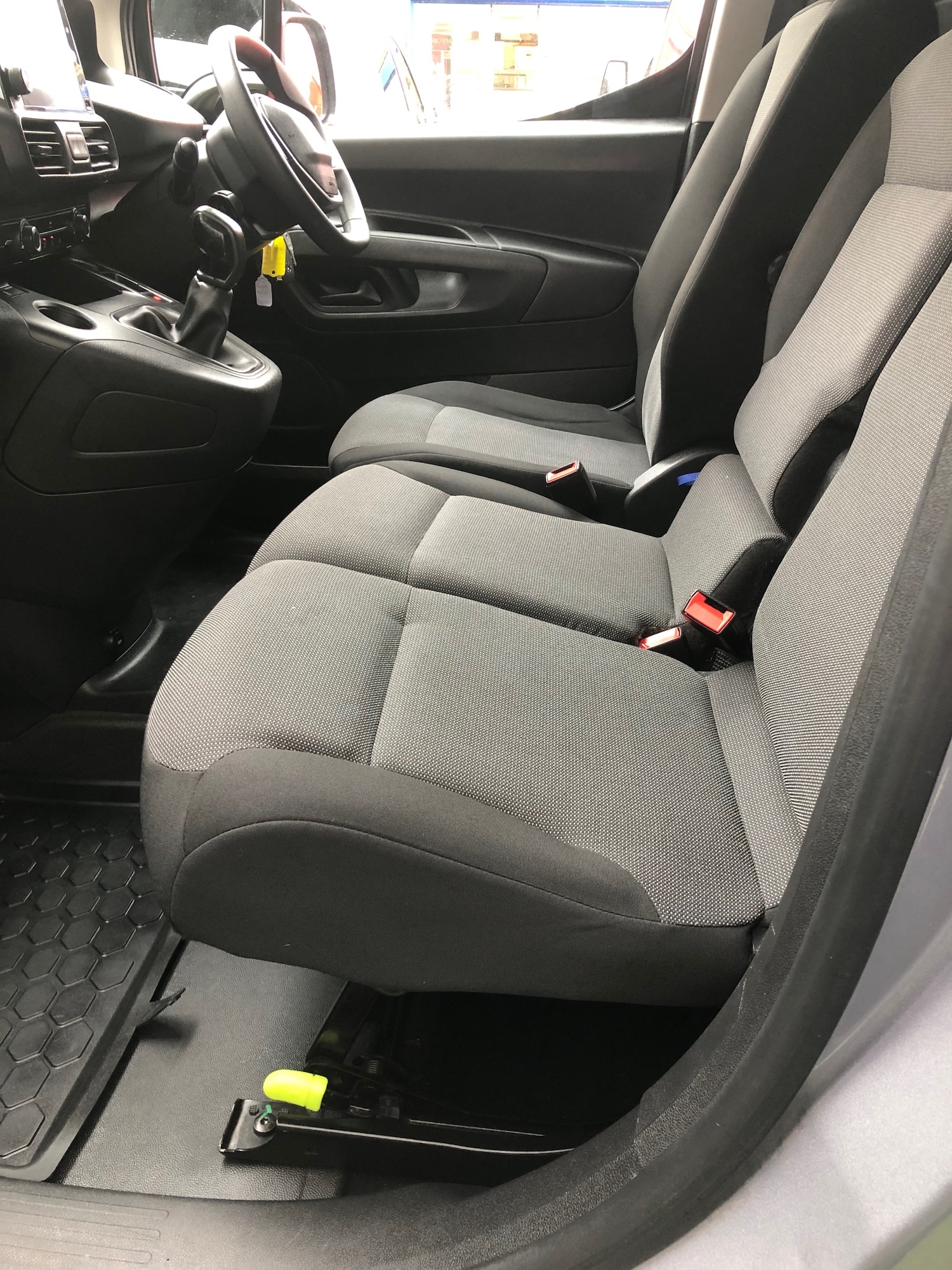 Used Peugeot Partner 2019 for sale - 77590667: Photo 2