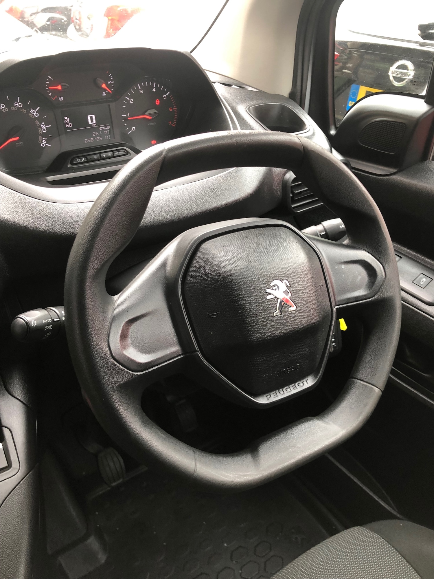 Used Peugeot Partner 2019 for sale - 77590667: Photo 6