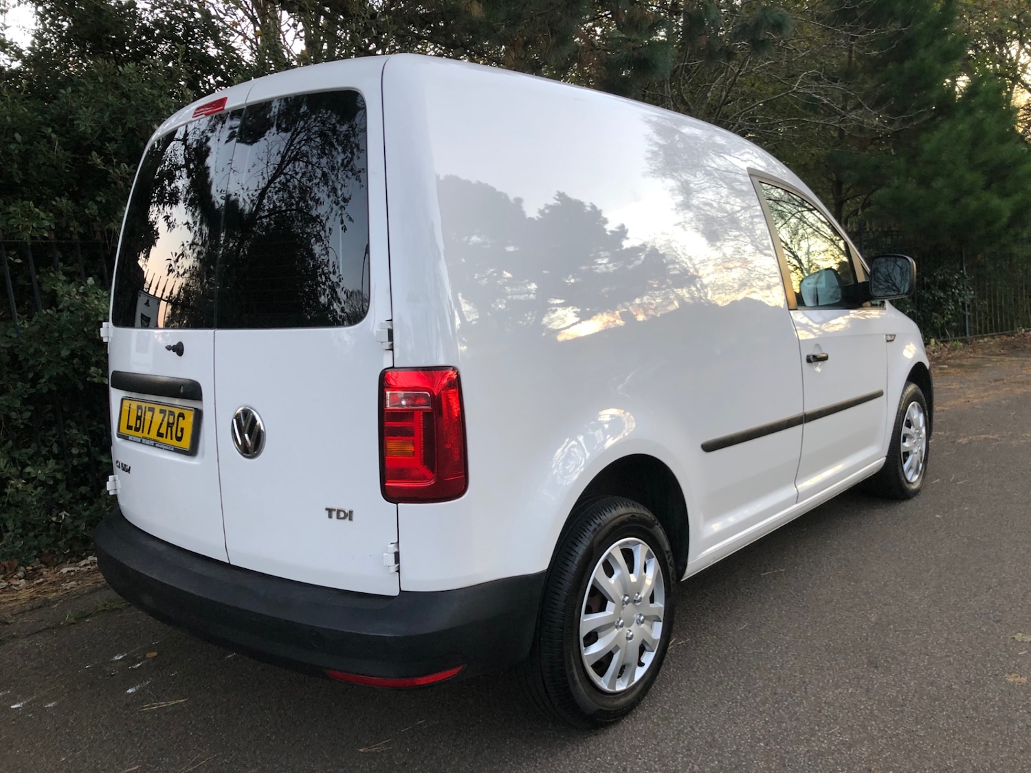 Used Volkswagen Caddy 2017 for sale - 76709713: Photo 3