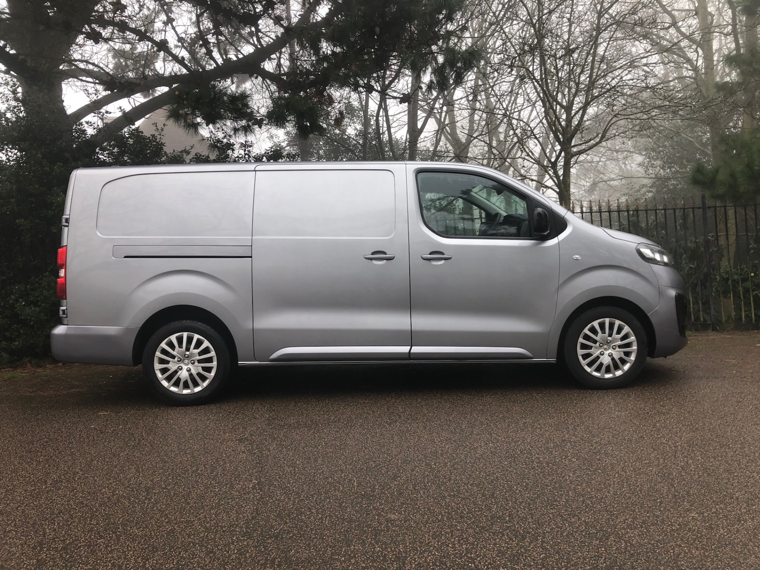 Used Vauxhall Vivaro 2023 for sale - 77801863: Photo 2