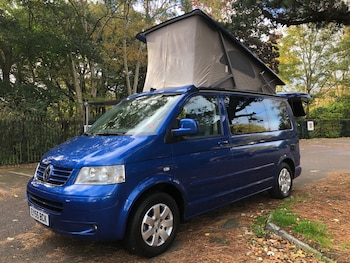 Used Volkswagen Campervan 2006 for sale - 76392062: Photo