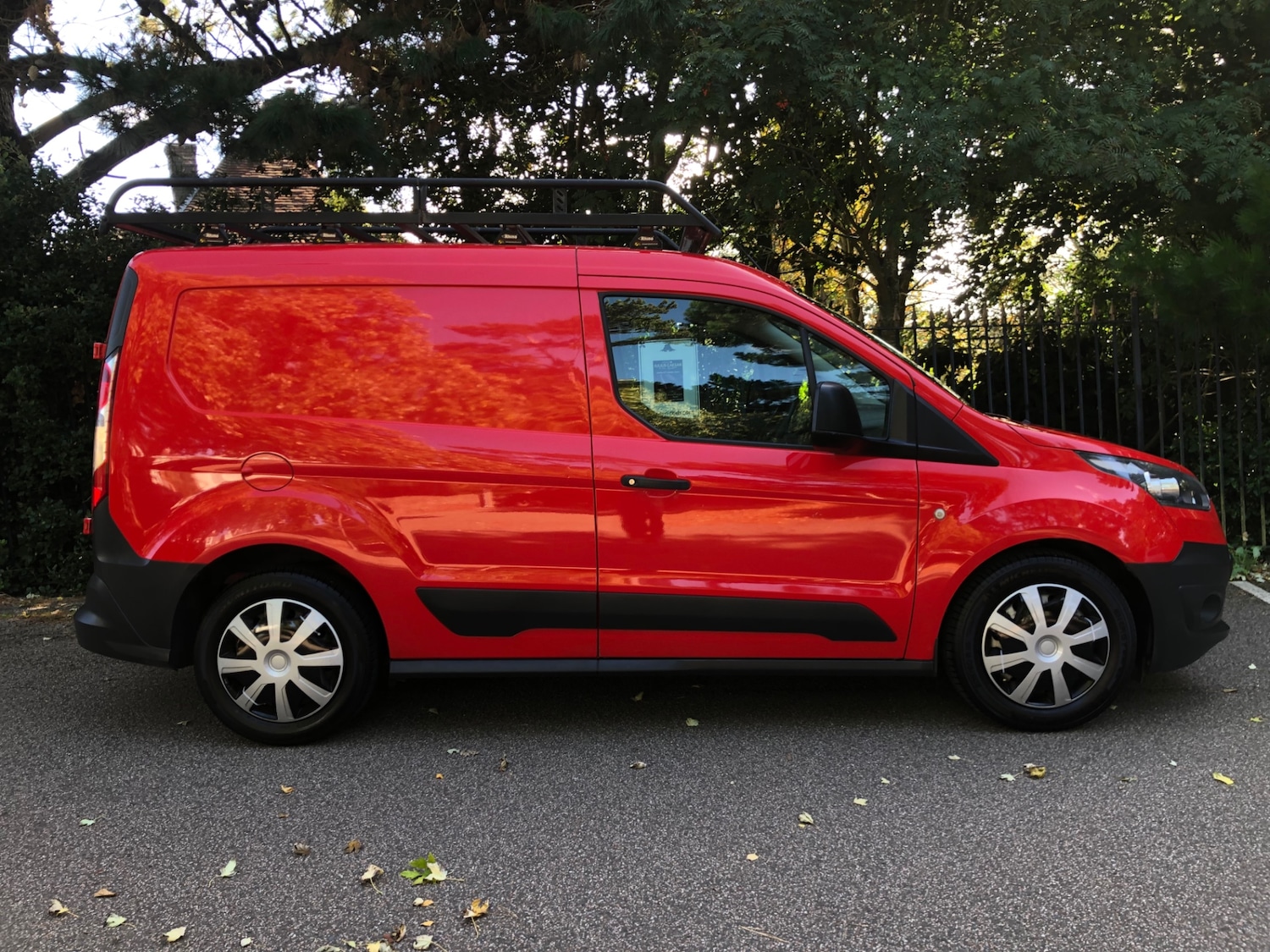 Used Ford Transit Connect 2015 for sale - 76298123: Photo 2