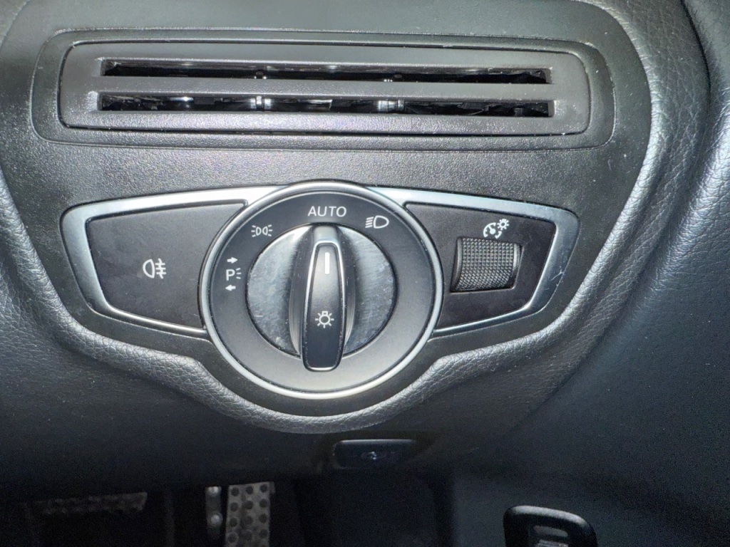 Used Mercedes-Benz GLC 2019 for sale - 76719125: Photo 23