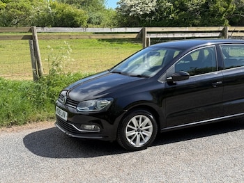 Used Volkswagen Polo 2015 for sale - 78531551: Photo