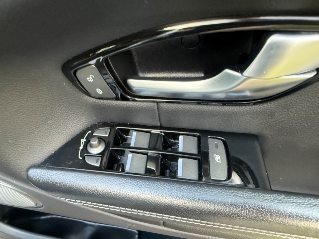 Used Land Rover Range Rover Evoque 2016 for sale - 76931522: Photo 17