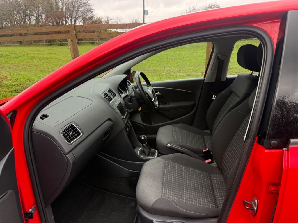 Used Volkswagen Polo 2015 for sale - 76546031: Photo 14