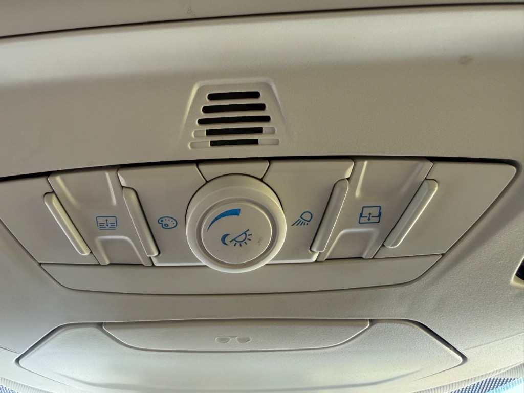 Used Ford Kuga 2015 for sale - 77871817: Photo 32