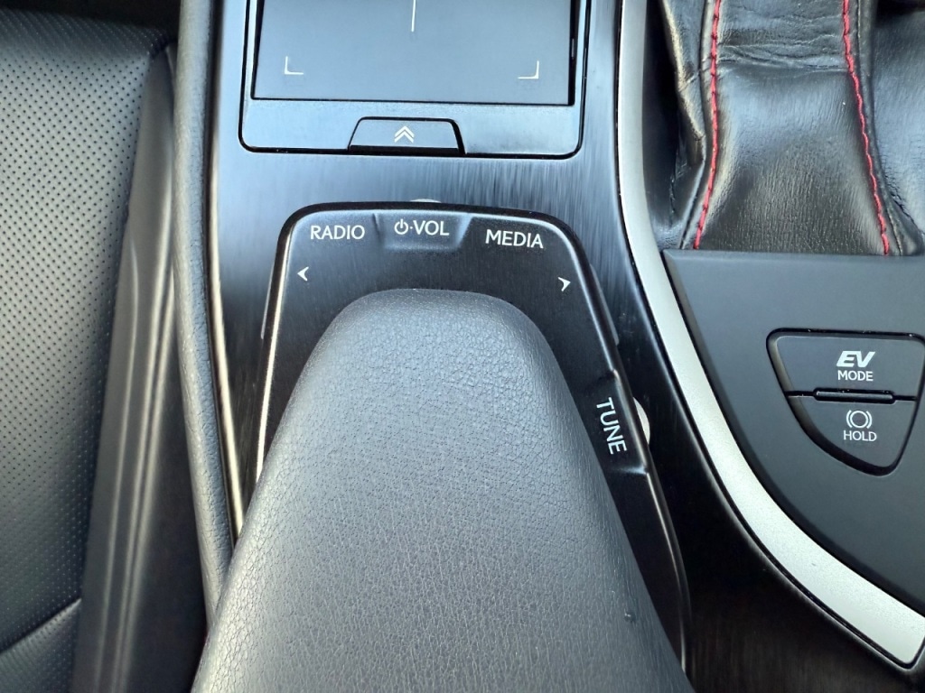 Used Lexus UX 2019 for sale - 77019114: Photo 32