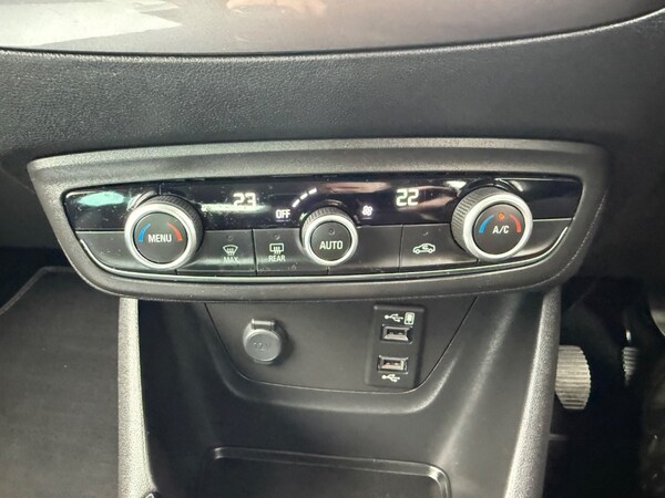 Used Vauxhall Crossland X 2018 for sale - 76340425: Photo 23