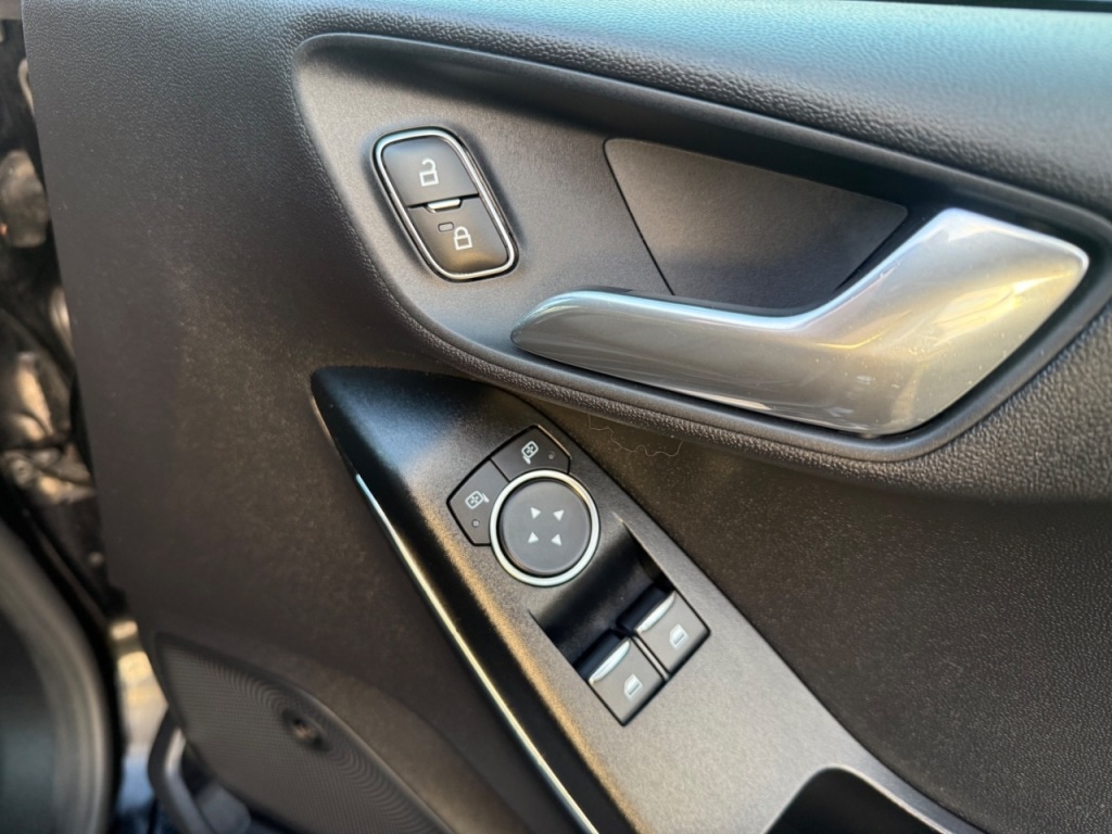 Used Ford Fiesta 2018 for sale - 77159352: Photo 20